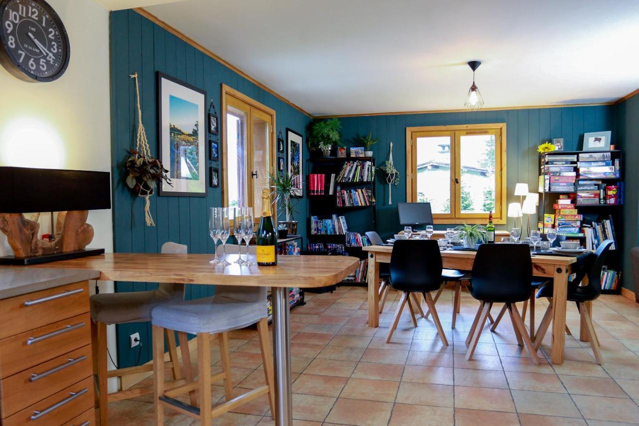 Chamonix Large Chalet, Sleeps 12, 200M2, 5 Bedroom, 4 Bathroom, Garden, Jacuzzi, Sauna מראה חיצוני תמונה