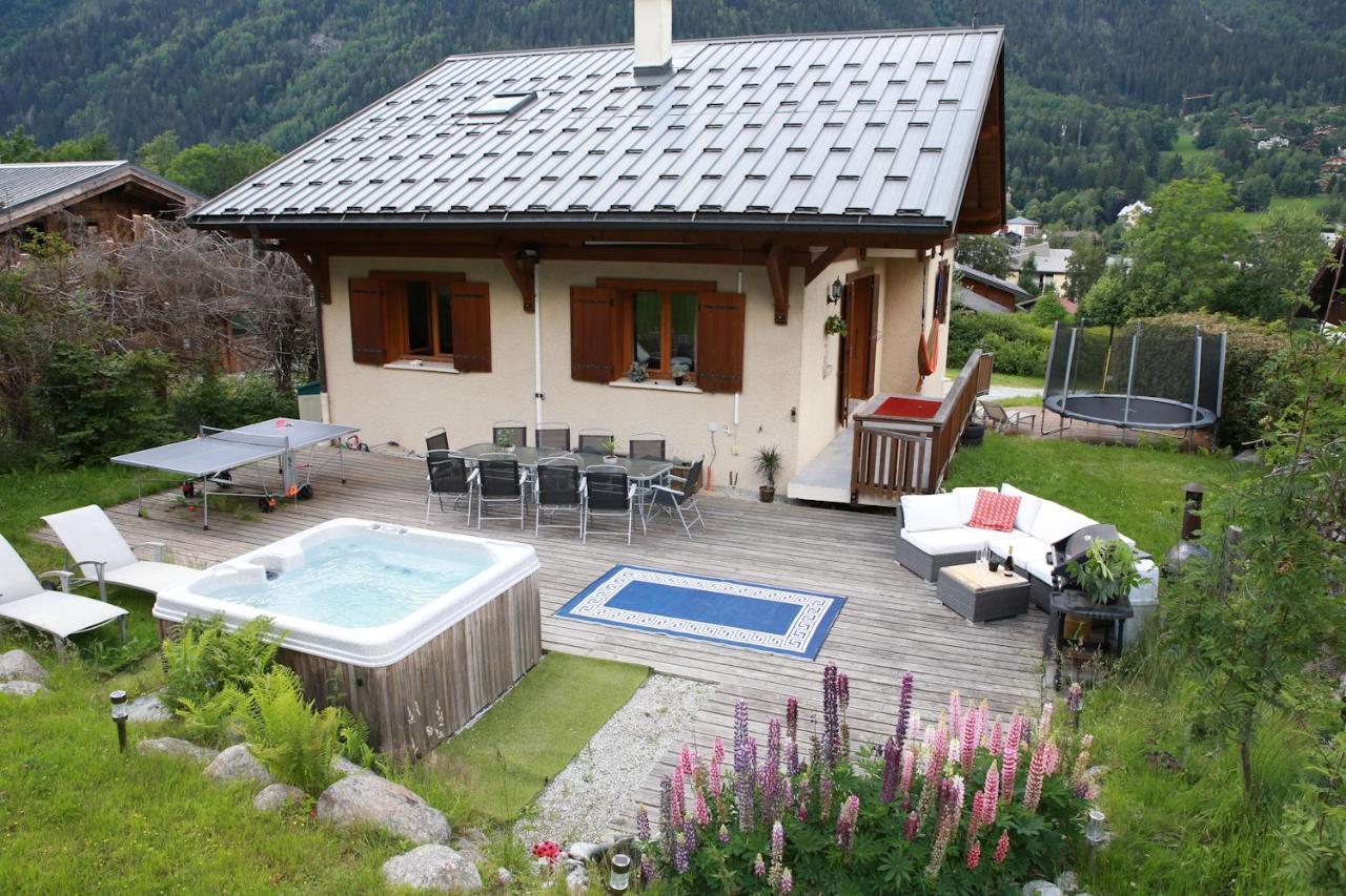 Chamonix Large Chalet, Sleeps 12, 200M2, 5 Bedroom, 4 Bathroom, Garden, Jacuzzi, Sauna מראה חיצוני תמונה