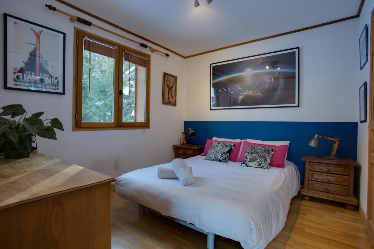 Chamonix Large Chalet, Sleeps 12, 200M2, 5 Bedroom, 4 Bathroom, Garden, Jacuzzi, Sauna מראה חיצוני תמונה