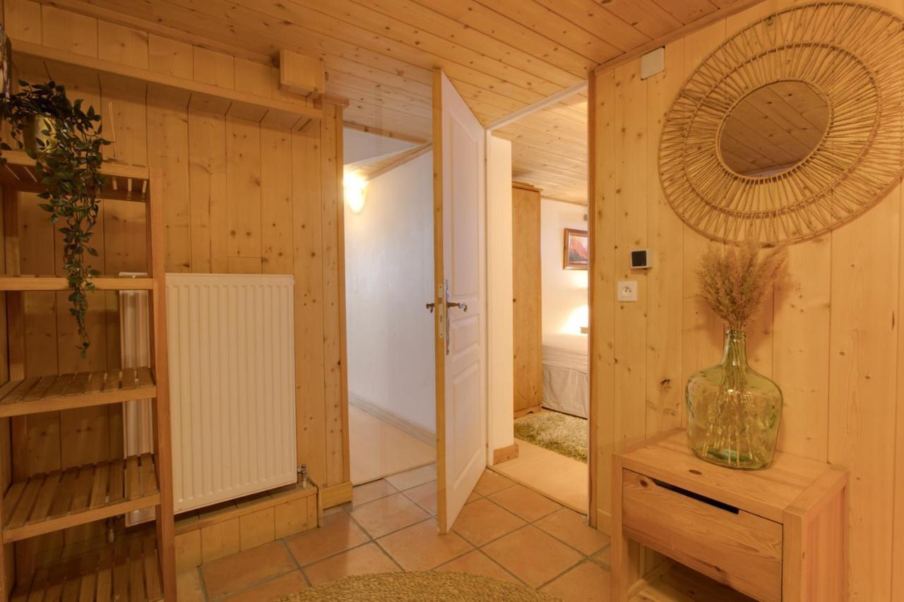 Chamonix Large Chalet, Sleeps 12, 200M2, 5 Bedroom, 4 Bathroom, Garden, Jacuzzi, Sauna מראה חיצוני תמונה